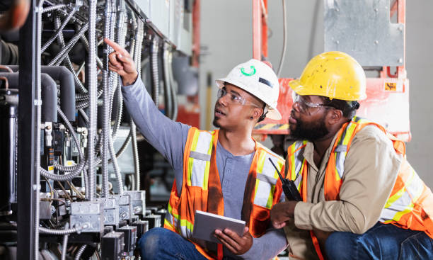 Best Affordable Emergency Electrician  in Evart, MI
